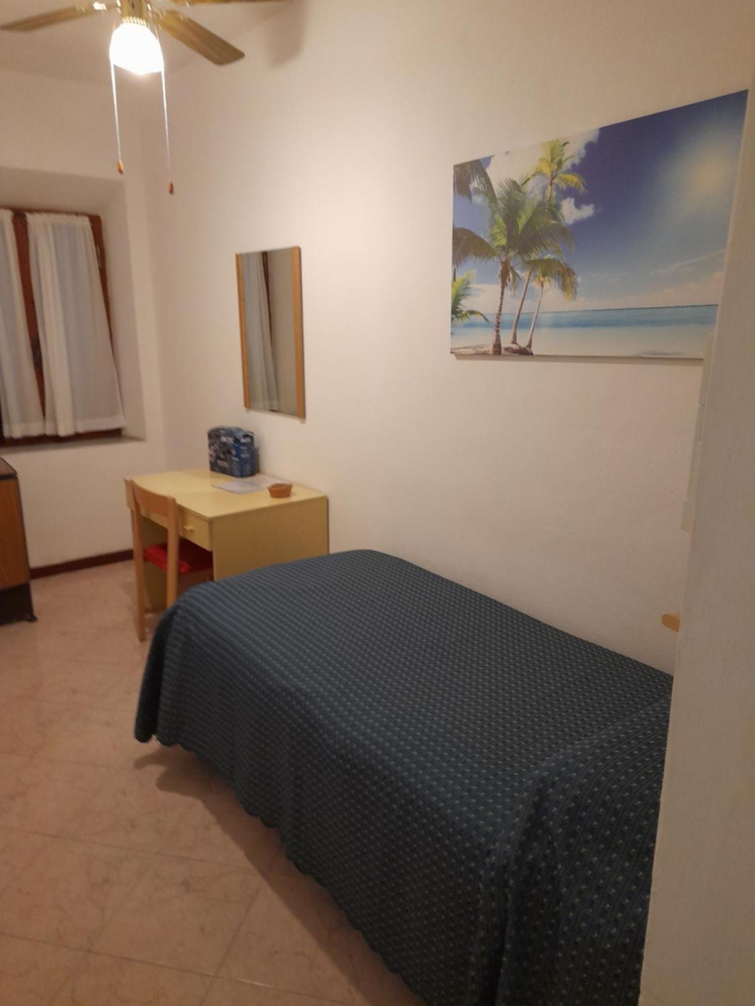 Anselmi Hotel
